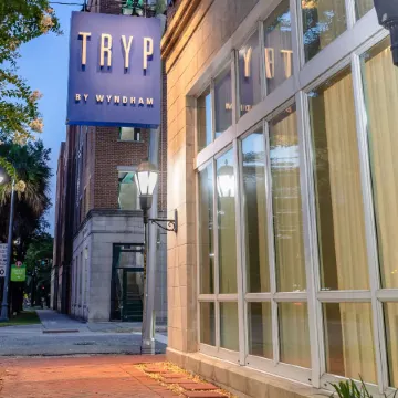 Tryp by Wyndham Savannah Downtown/Historic District