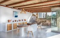 Halcyon Suites and Villas Naxos Hotel a Ambrami