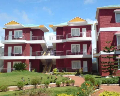 Krishna Tara Comforts Hotel dekat Borra Caves