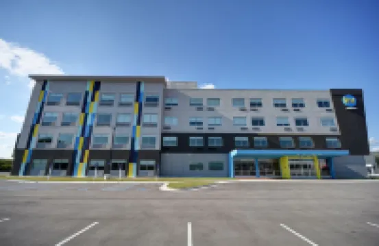 Tru by Hilton Auburn Hotels in Auburn