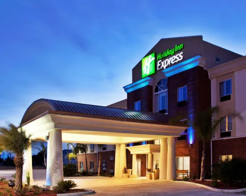 ฮอลิเดย์ อินน์ เอ็กซ์เพรส ยูนิซ บาย IHG โรงแรมในยูนีซ