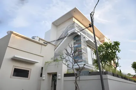 Green Studio Apartment Sanur