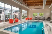 Aloft Cleveland Beachwood Hotels in Beachwood