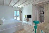 Senses Luxury Suites & Villas - breakfast