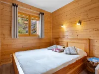 Le Petit Savoyard Hotels near Linga Ski Shop