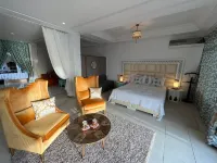 Riad Ras Lafaa Hôtels à proximité de : Lalla Fatna