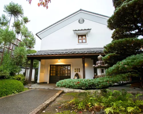 Higashiishikawa Ryokan Hotels near Asama Onsen