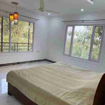 Luxsugero Farms Rooms