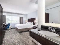 Crowne Plaza 密爾沃基機場