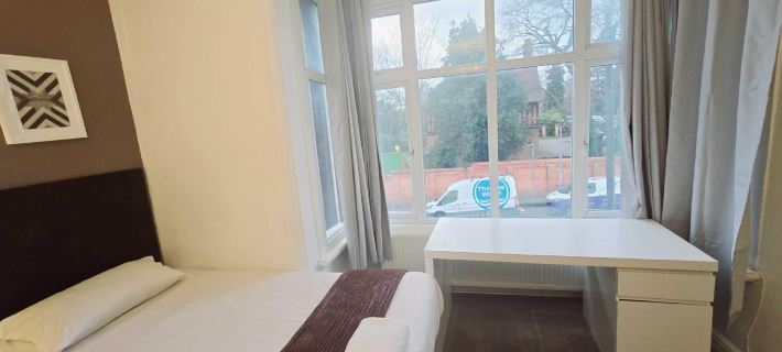 Kingswood Hotel Отели в г. Мэйденхед
