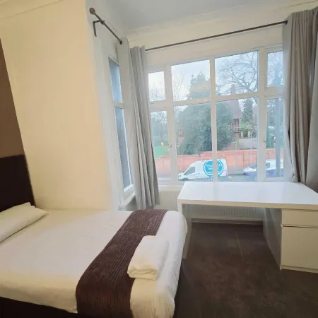 Kingswood Hotel