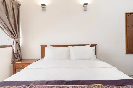 Seaview Beach Batu Ferringhi 3 Rooms - 1801 Отели рядом с достопримечательностью «Пляж Бату Ферринги»