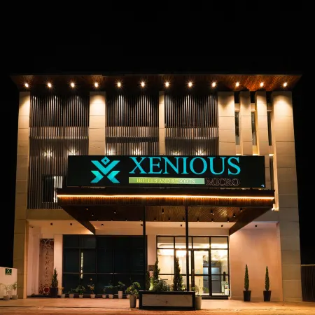 Xenious Micro Отели рядом с достопримечательностью «Колледж Хальса»