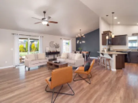 The Watusi Place - A Modern Umpqua Valley Getaway