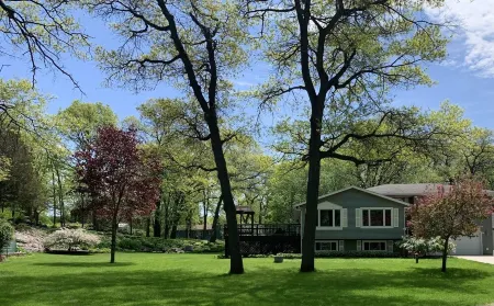 Mississippi Waterfront Beach home-Sauk Rapids, MN