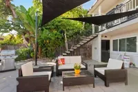Updated and Cozy Apartment in heart of OB!