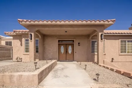 Heated Pool ~ Sleeps 20 ~ HUGE Family Resort Oasis