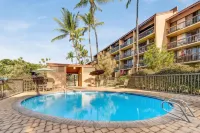 Sunset in Maui; 1br condo, walk to beach and surf