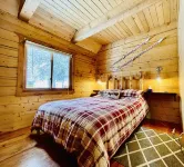 3 BR Mountain Log Cabin at St. Mary's Glacier - 3-stjärniga
