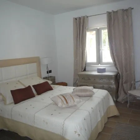 ESCALA, 5 minutes walk beach, VILLA STANDING160 habitab m2 / WIFI / WDM POOL