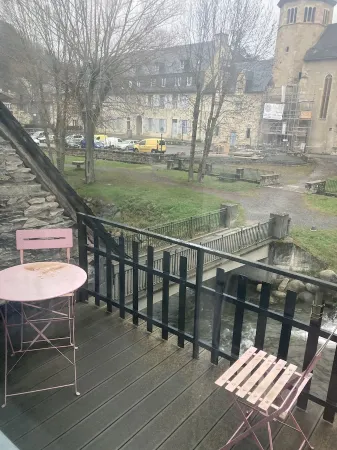 Studio sur la Neste" in downtown Arreau