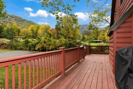 2 Master Suites - Clean - Cozy - WiFi - Elk - Covered Porch - ezAccess - 5 Stars