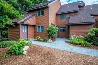 An Amazing Mountain Getaway! Glen Ellis Camground附近的飯店