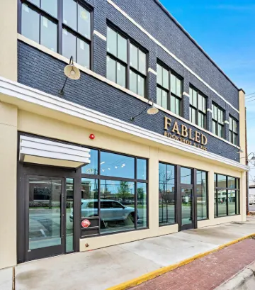 The Crossing at 202- Downtown Waco/ Steps to Silos