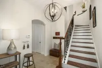 Memorial Park, 3 Bedroom Newly Refurnished Townhome Sleeps 6