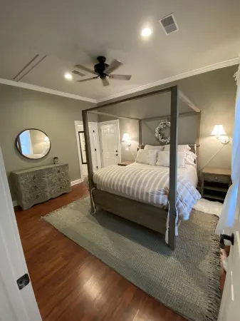 Charming one bedroom Carriage House a part of the Eden at Gracefield Event Venue