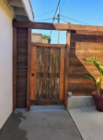 O'Side Playa Beach Bungalow Home's Vacation Studio 1 Mile East of Oceanside Pier