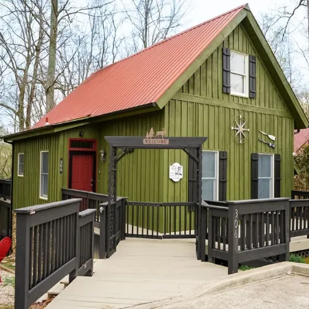 Welcome to Bigfoot Cabin at Lake Cumberland – Your Perfect Forest Retreat!