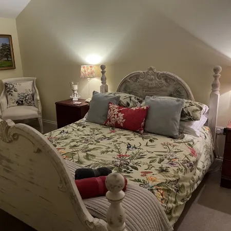 DAIRY COTTAGE. Delightful luxury rustic cottage nr New Forest and South Coast. Отели в г. Фордингбридж