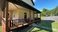 NEW! 3-bed farmhouse in Duncansville w AC, WiFi.  Close to Blue Knob Ski Resort