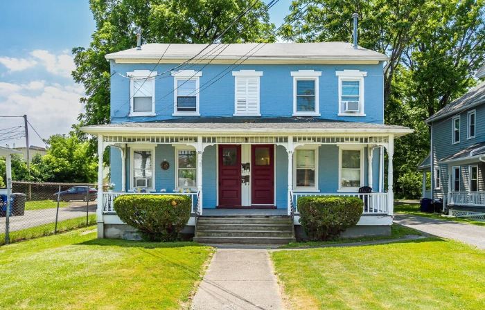 One bedroom apartment in downtown Canandaigua