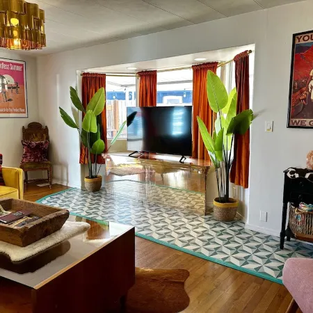 The Howdy Hideaway. A gated, mid-century, escape.