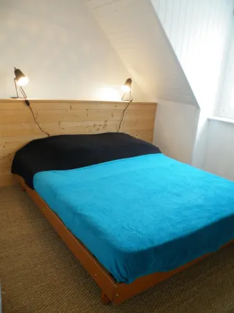 Apartment with breathtaking sea views 50M from the beach Отели в г. Карантек