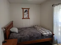Union Square House Hotels near Express Factory Outlet