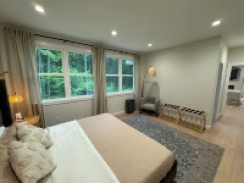 European inspired 3-bedroom house in peaceful Spring Lake