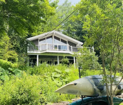8 min to Stratton, Heated Floors, Pet Friendly!