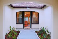 Brand New Home Close to Sequoia /w Tub & Games