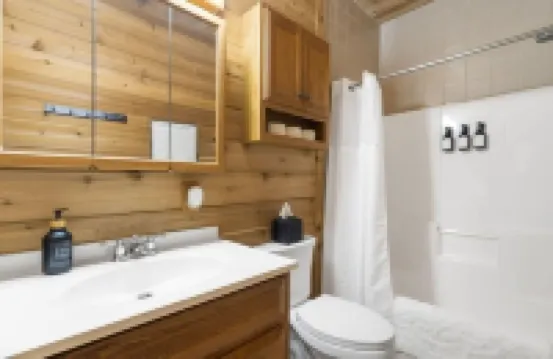 Cozy Riverfront Cabin #1 on the James River! Sleeps 4, #1 of 5 Cabins