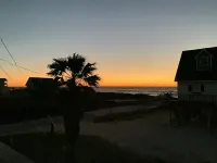 Stunning beach views-100 steps to beach-Huge deck - Beach