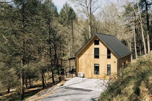 Waterview. Hot Tub. Gas Firepit. Lancaster 40 Min.