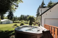 Fully Fenced 3 Acre Home, 7 Minutes from Ilani Casino!