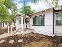 Two Bedroom cottage sleeps 6 & just 7 min from Viejas Casino Hotels in Alpine