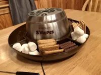 Hideaway in the Great North Woods - direct access to snowmobile trails エロルのホテル