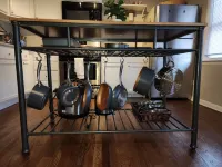 Cozy 2 bd/1ba upper apt -Free WIFI, parking -1mi to Geneva 3rd & Chicago Metra