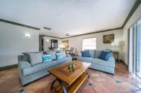 2Bed/2Bath Villa by Golf Course