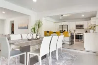 Miami 5Br Entertainer: Heated Pool & Ping Pong